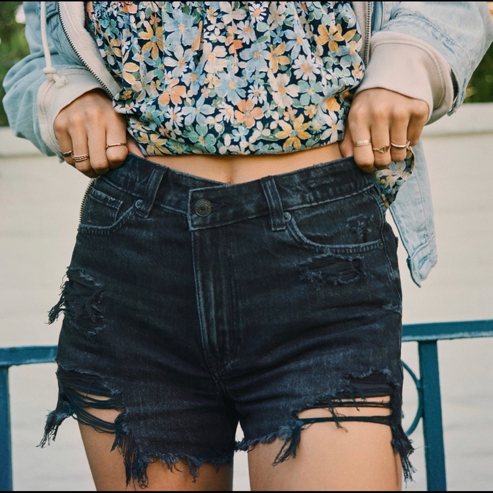 AMERICAN EAGLE SHORTS (NEW!)